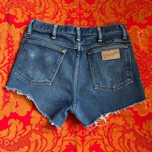 Wrangler vintage cutoff shorts 27